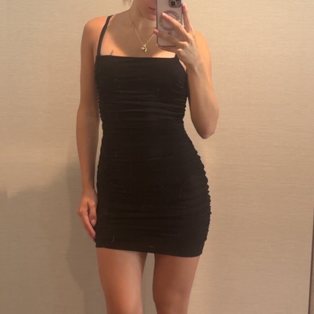 Windsor Size Small Rouched Bodycon Black Mini Dress